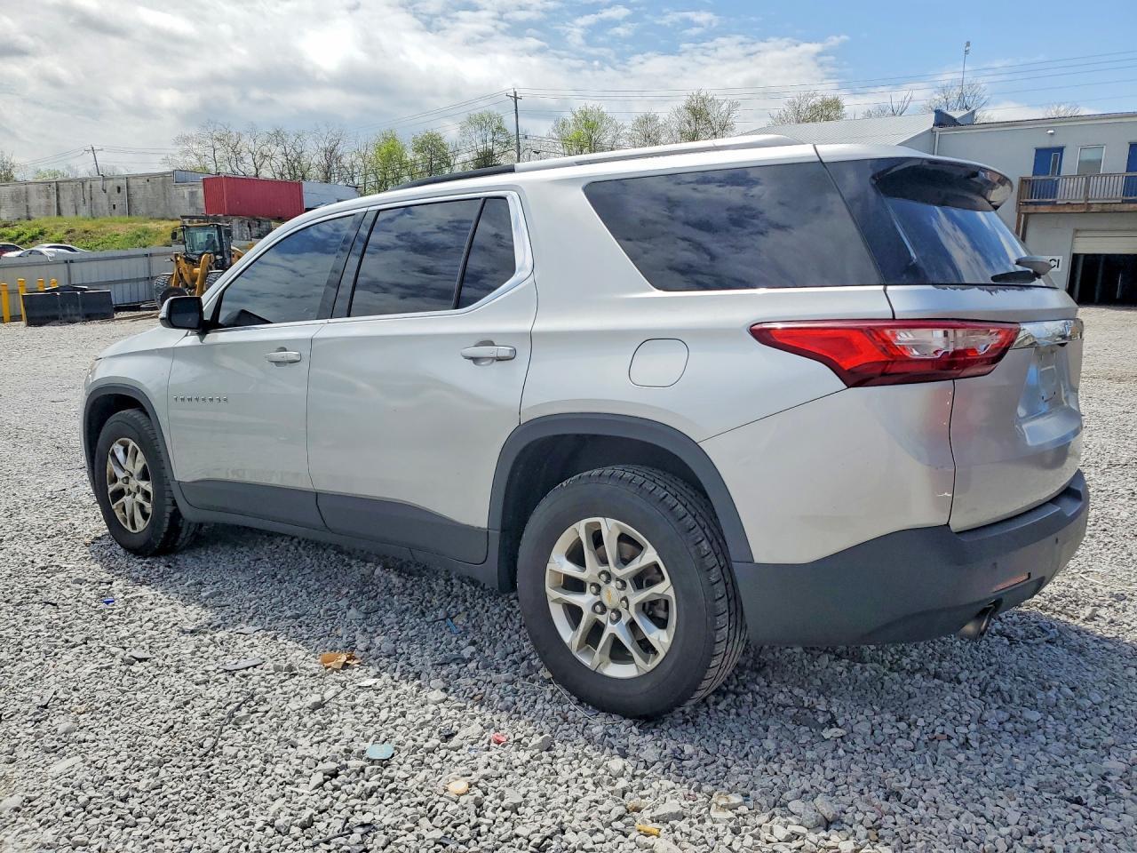 2018 Chevrolet Traverse Lt - zdjęcie 2