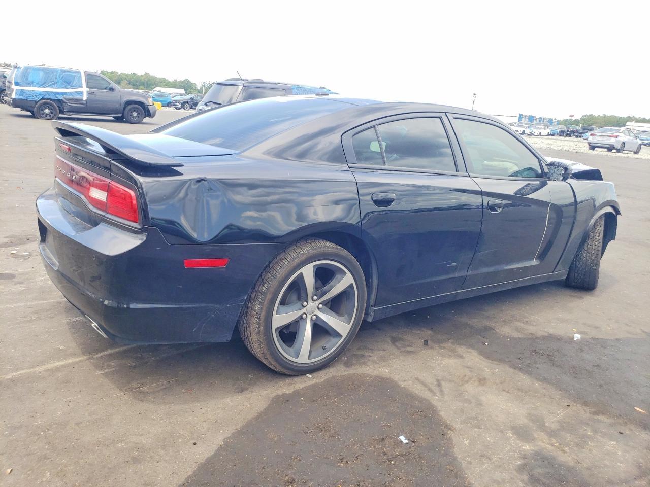 2014 Dodge Charger Sxt - zdjęcie 3
