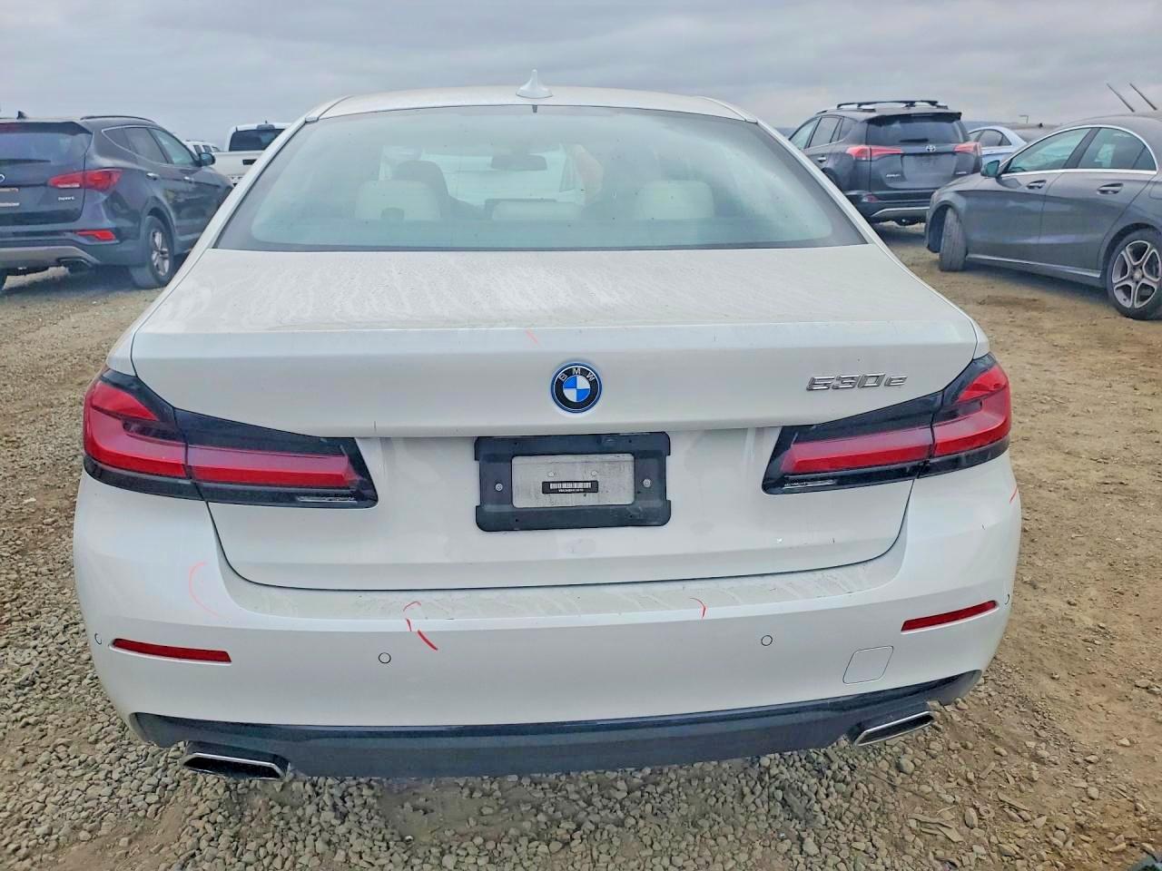 2022 BMW 530E - zdjęcie 6