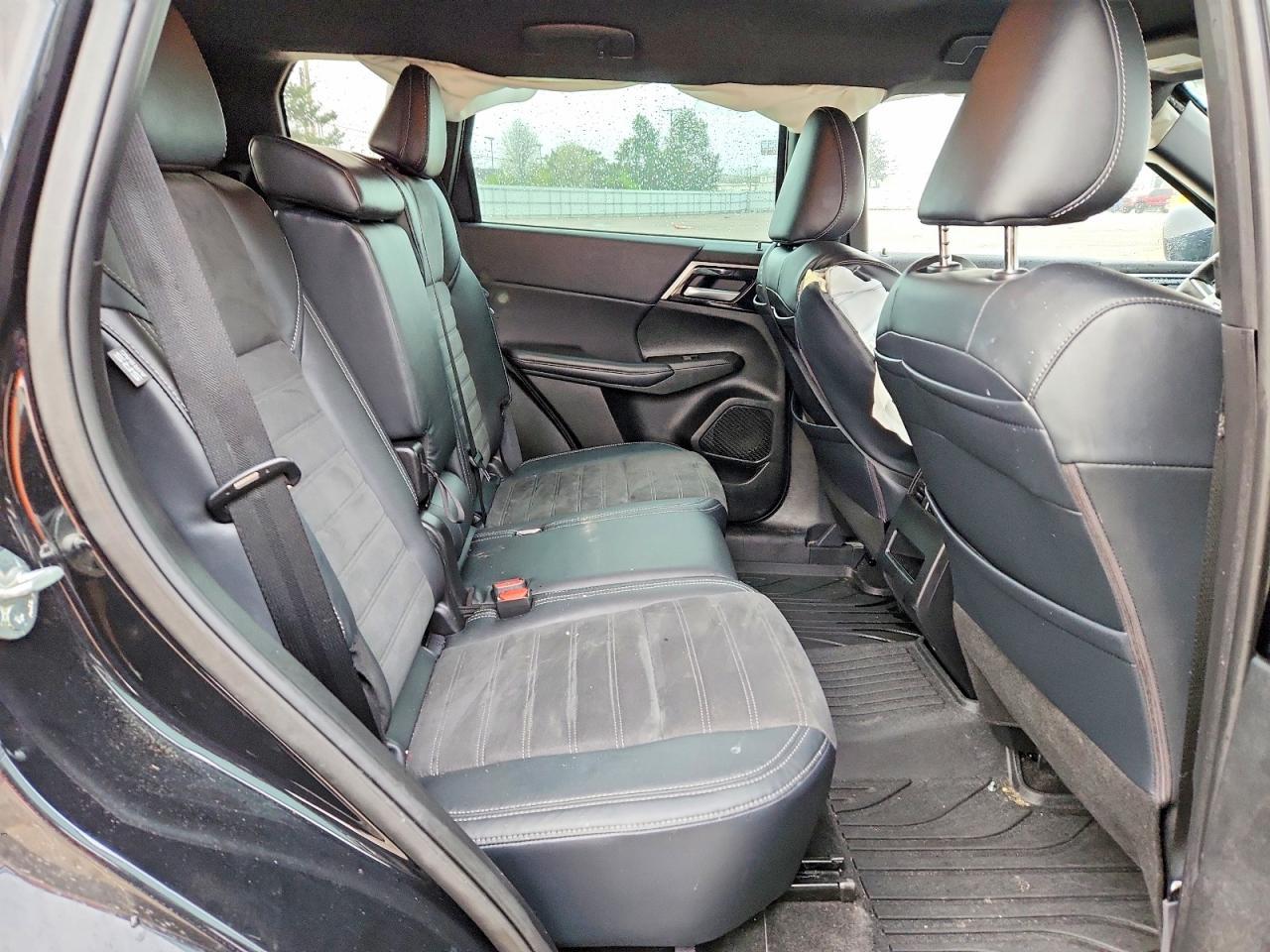 2023 Mitsubishi Outlander Se - zdjęcie 11