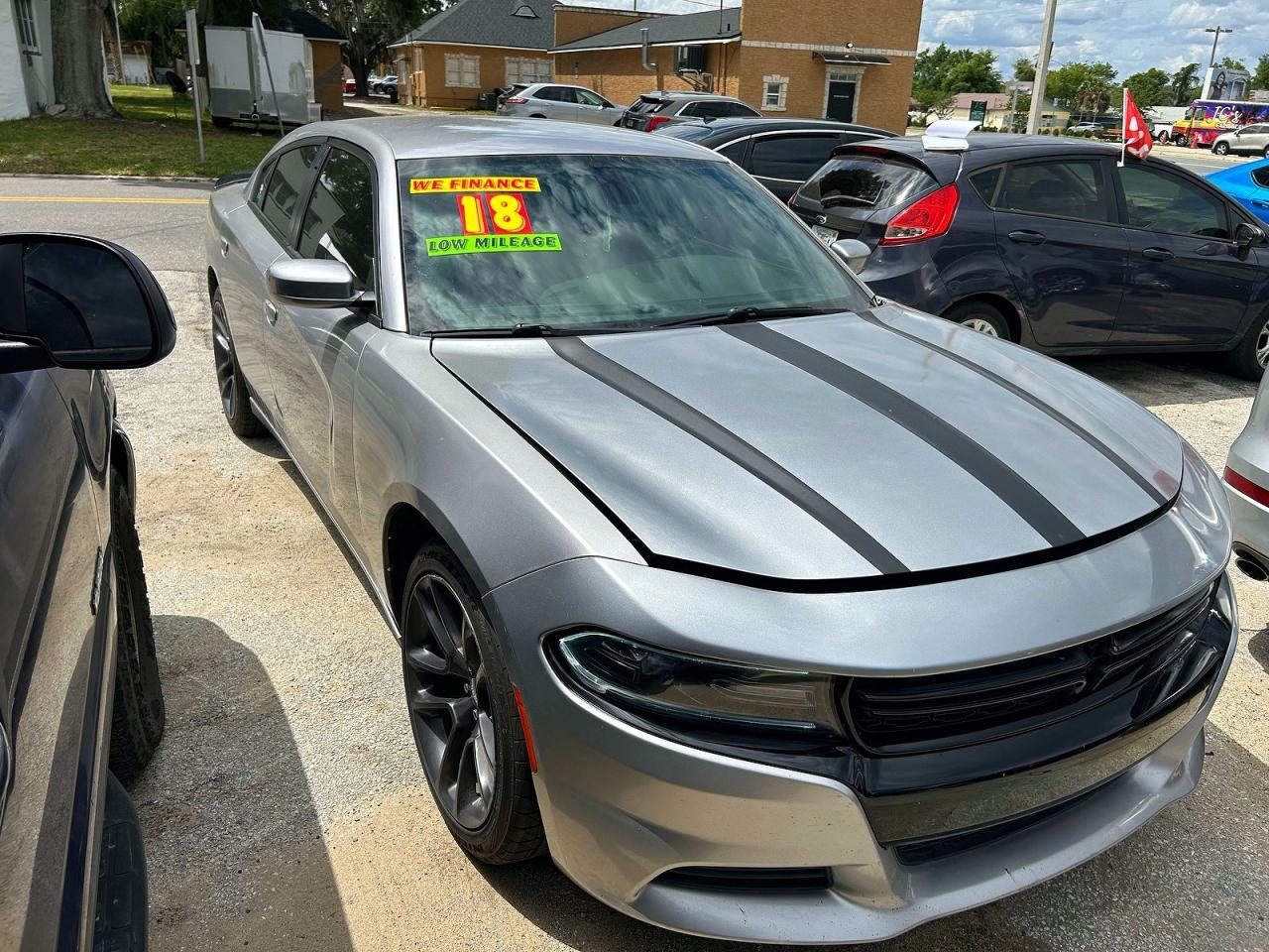 2018 Dodge Charger Sxt - zdjęcie główne