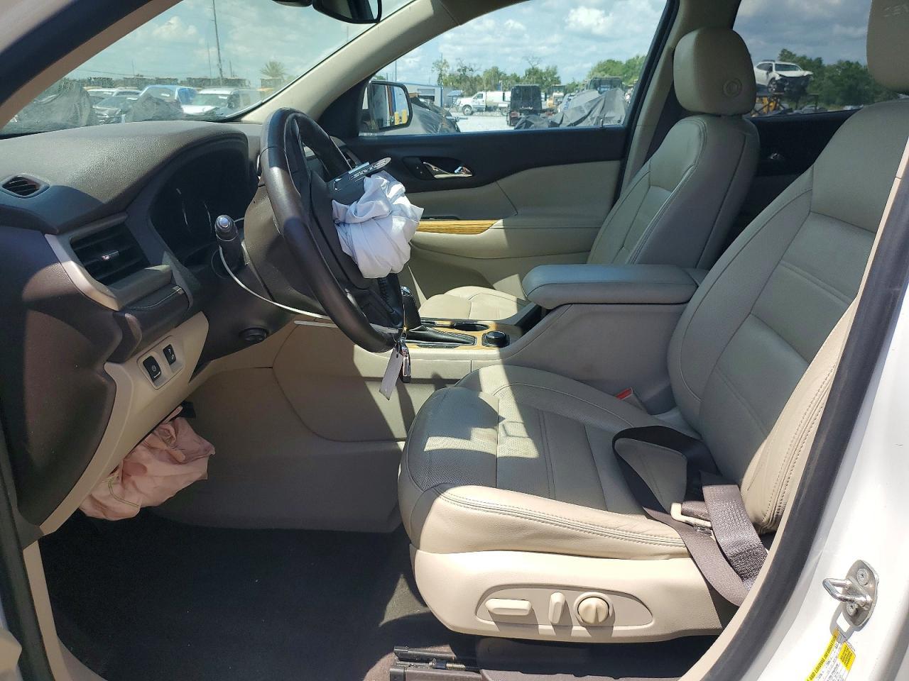 2017 GMC Acadia Denali - zdjęcie 7