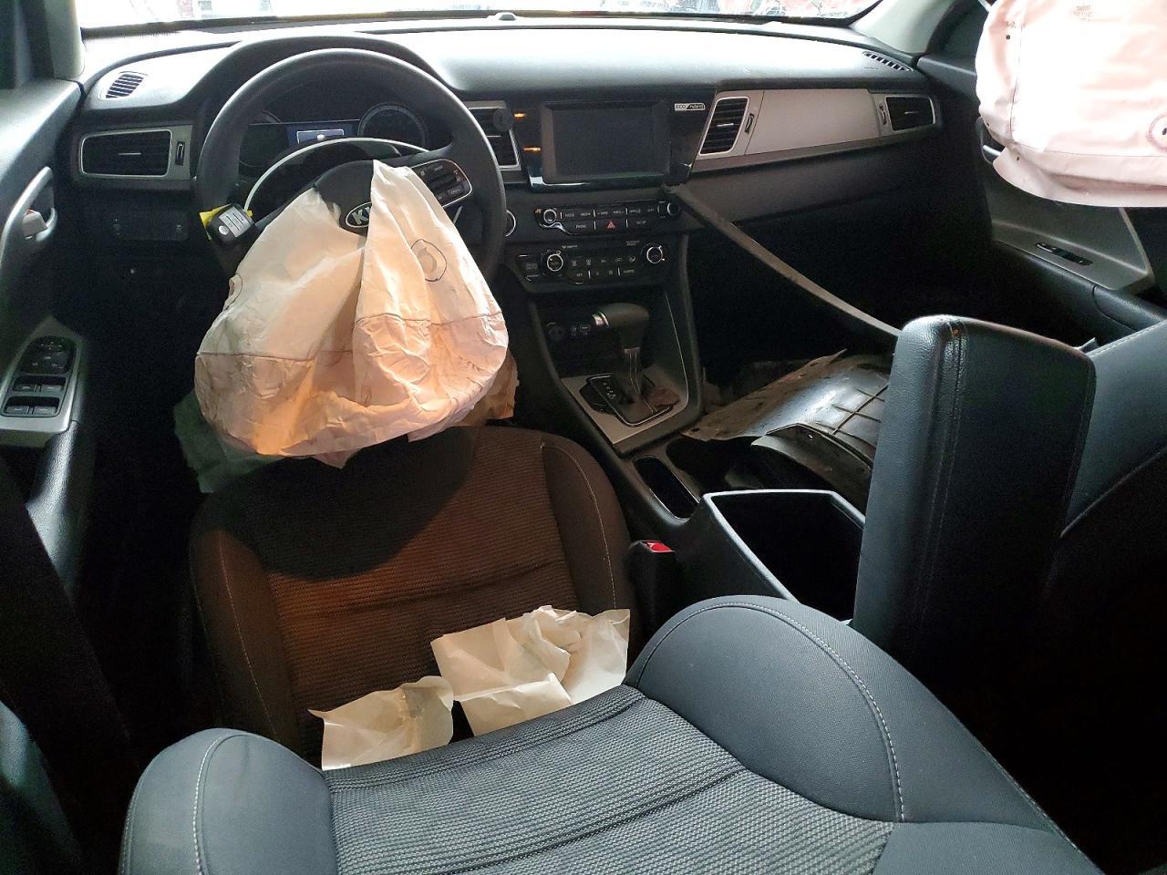 2017 Kia Niro Lx - zdjęcie 8