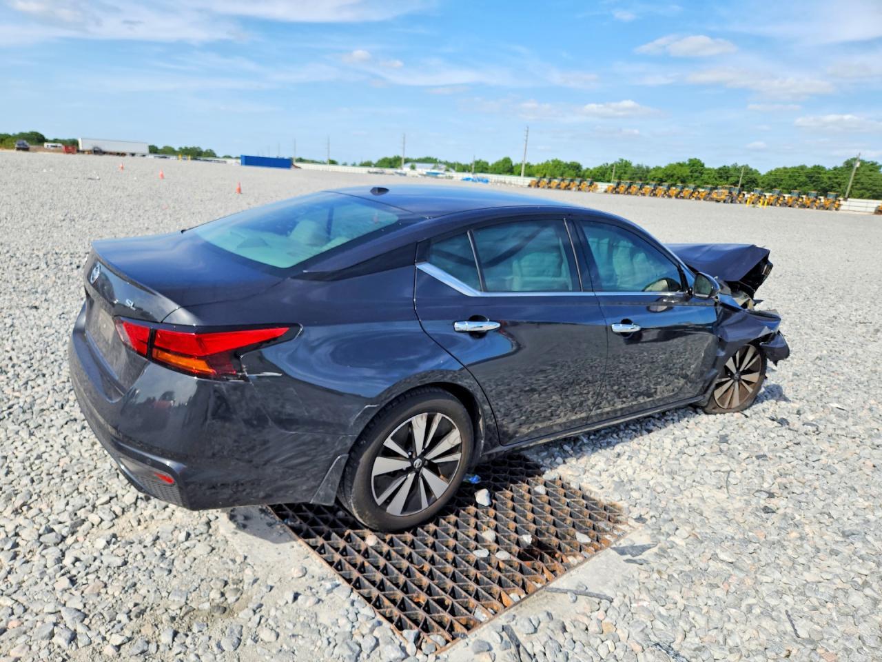 2019 Nissan Altima Sl - zdjęcie 3