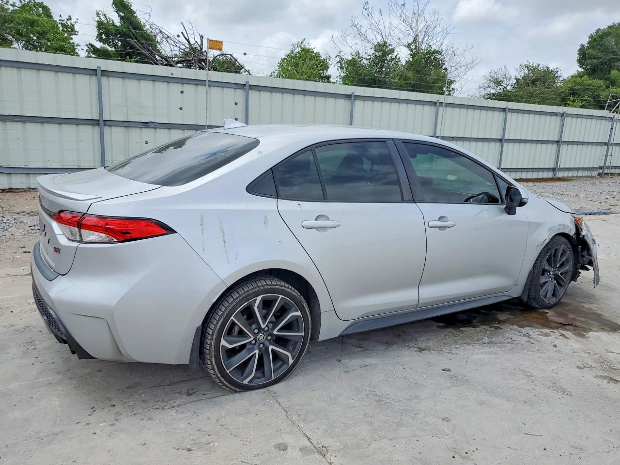 2022 Toyota Corolla Se - zdjęcie 3