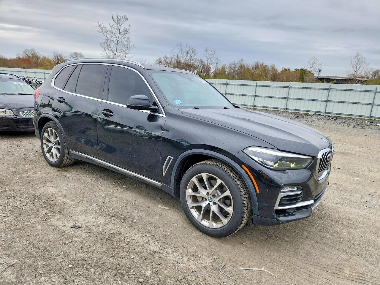 2019 BMW X5 xDrive40I - zdjęcie 4