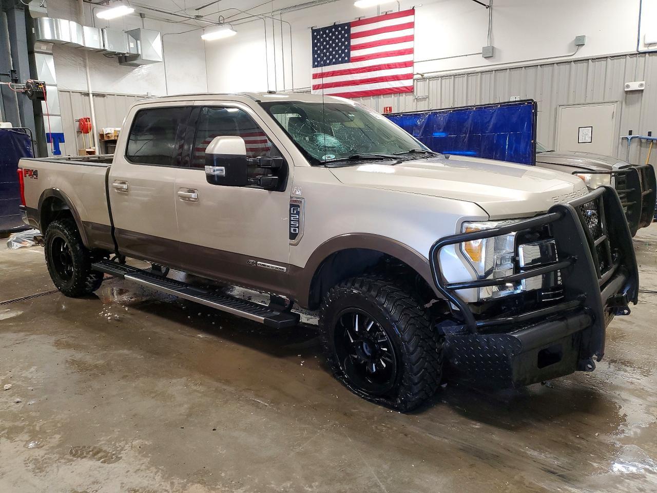 2017 Ford F250 Super Duty - zdjęcie 4