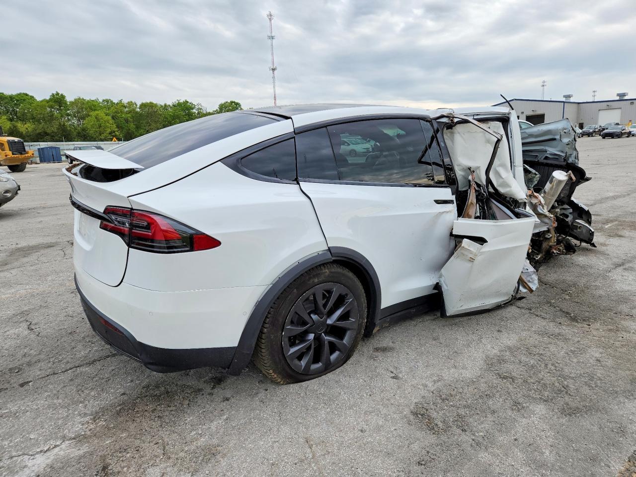 2022 Tesla Model X - zdjęcie 3