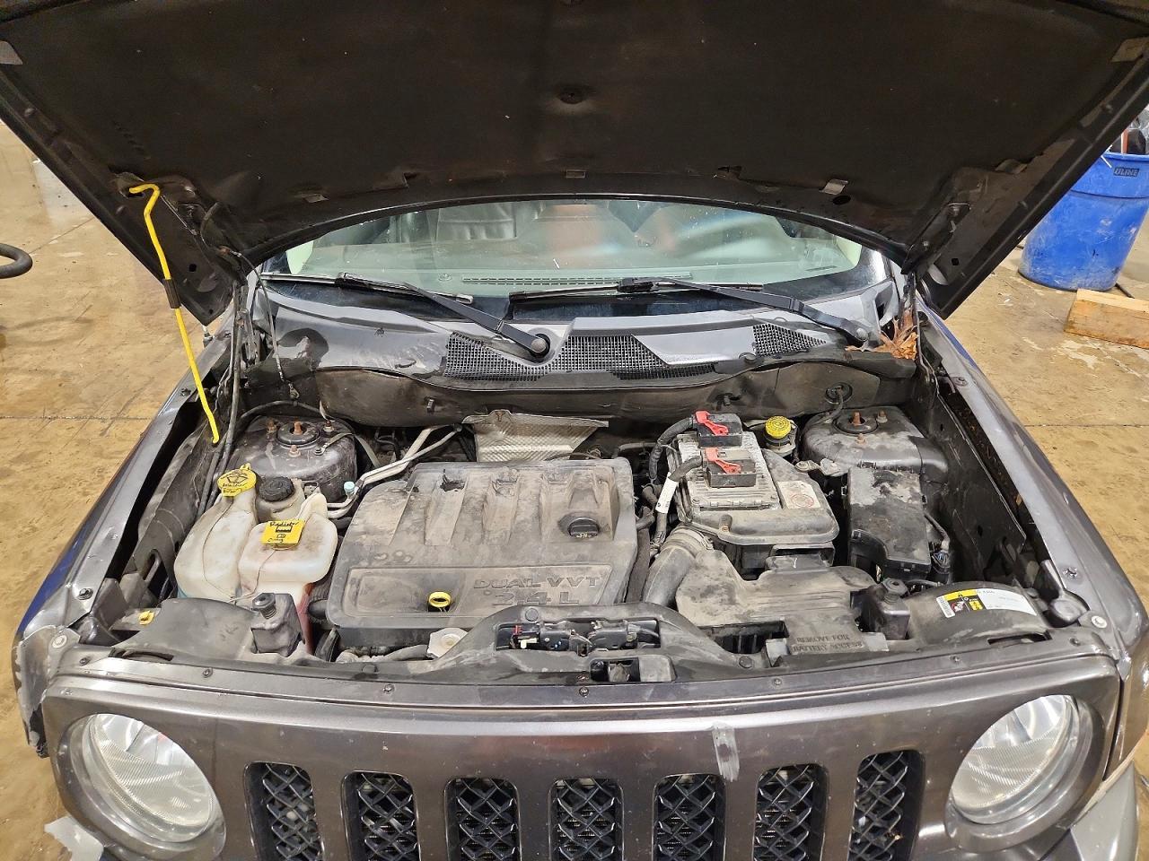 2016 Jeep Patriot Latitude - zdjęcie 12
