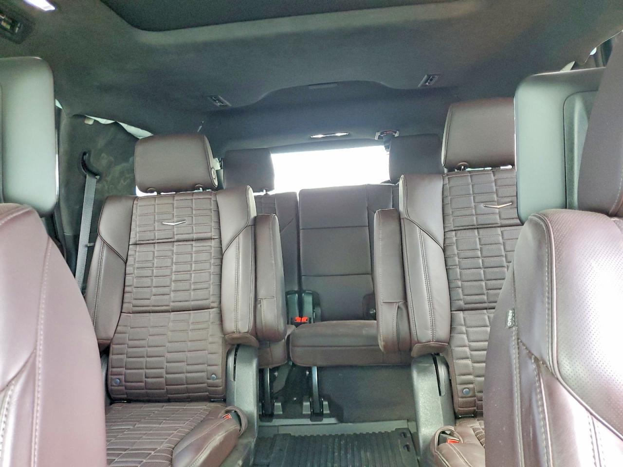 2023 Cadillac Escalade Sport Platinum - zdjęcie 10