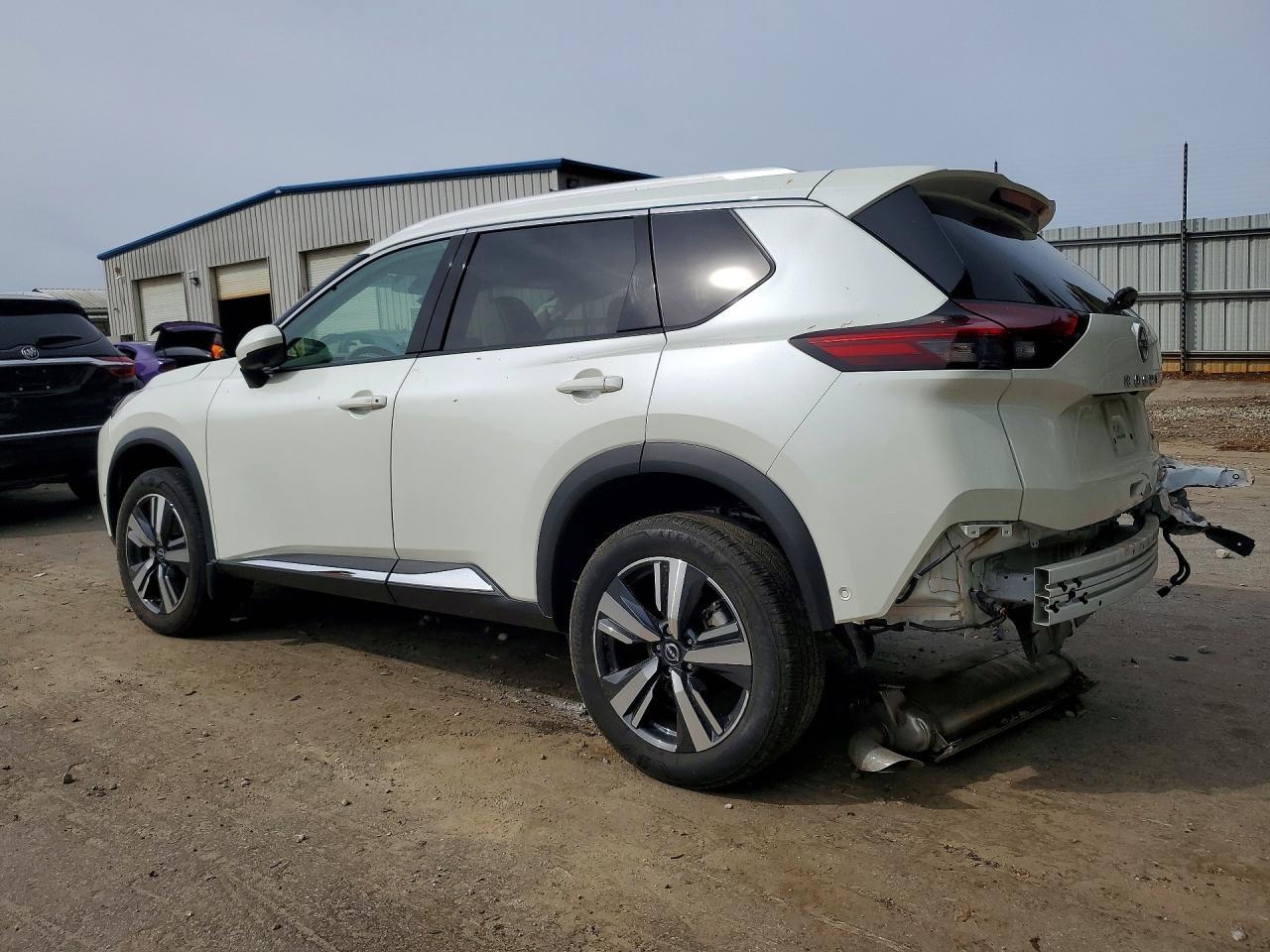 2023 Nissan Rogue Sl - zdjęcie 2