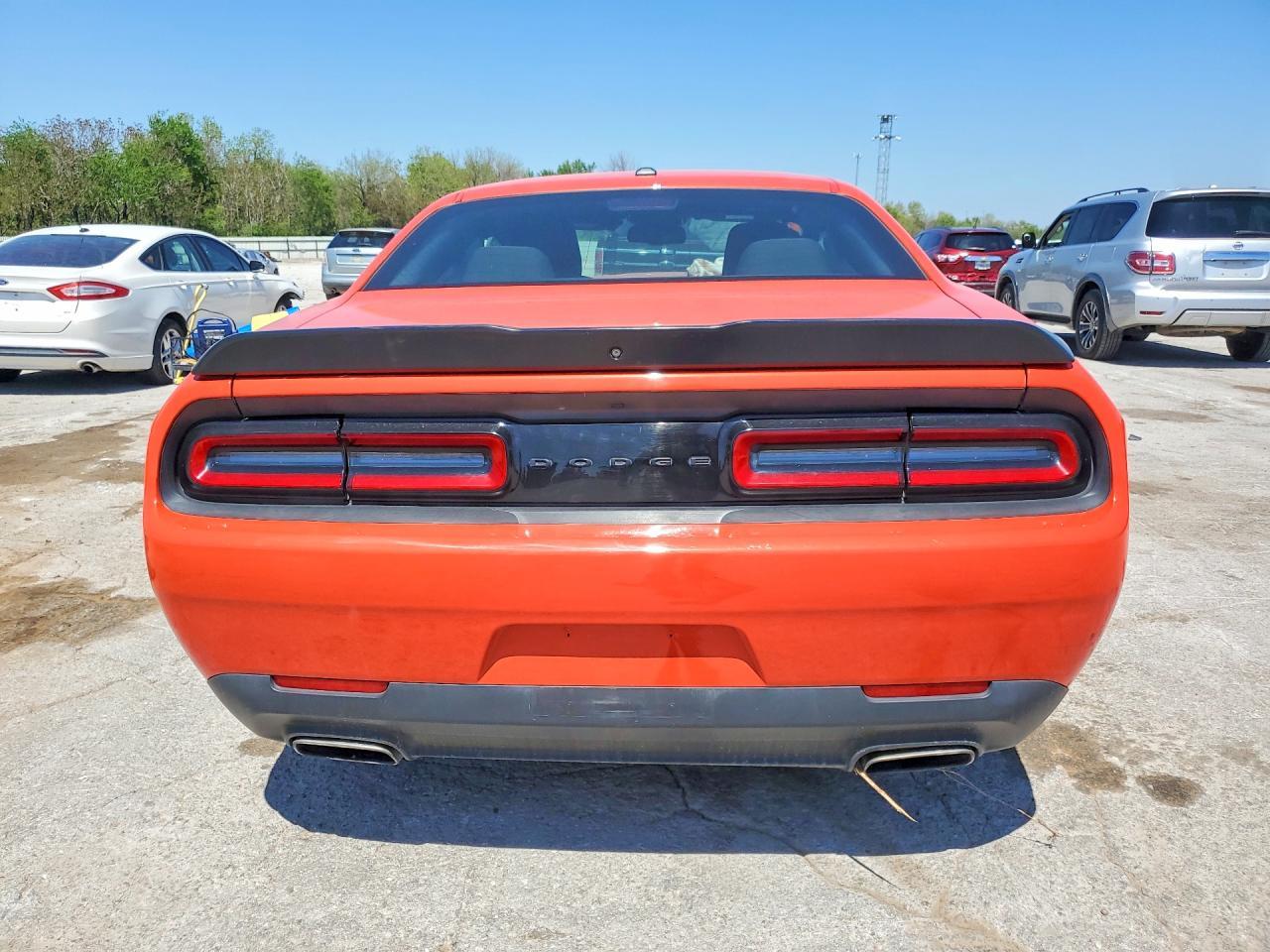 2020 Dodge Challenger Sxt - zdjęcie 6
