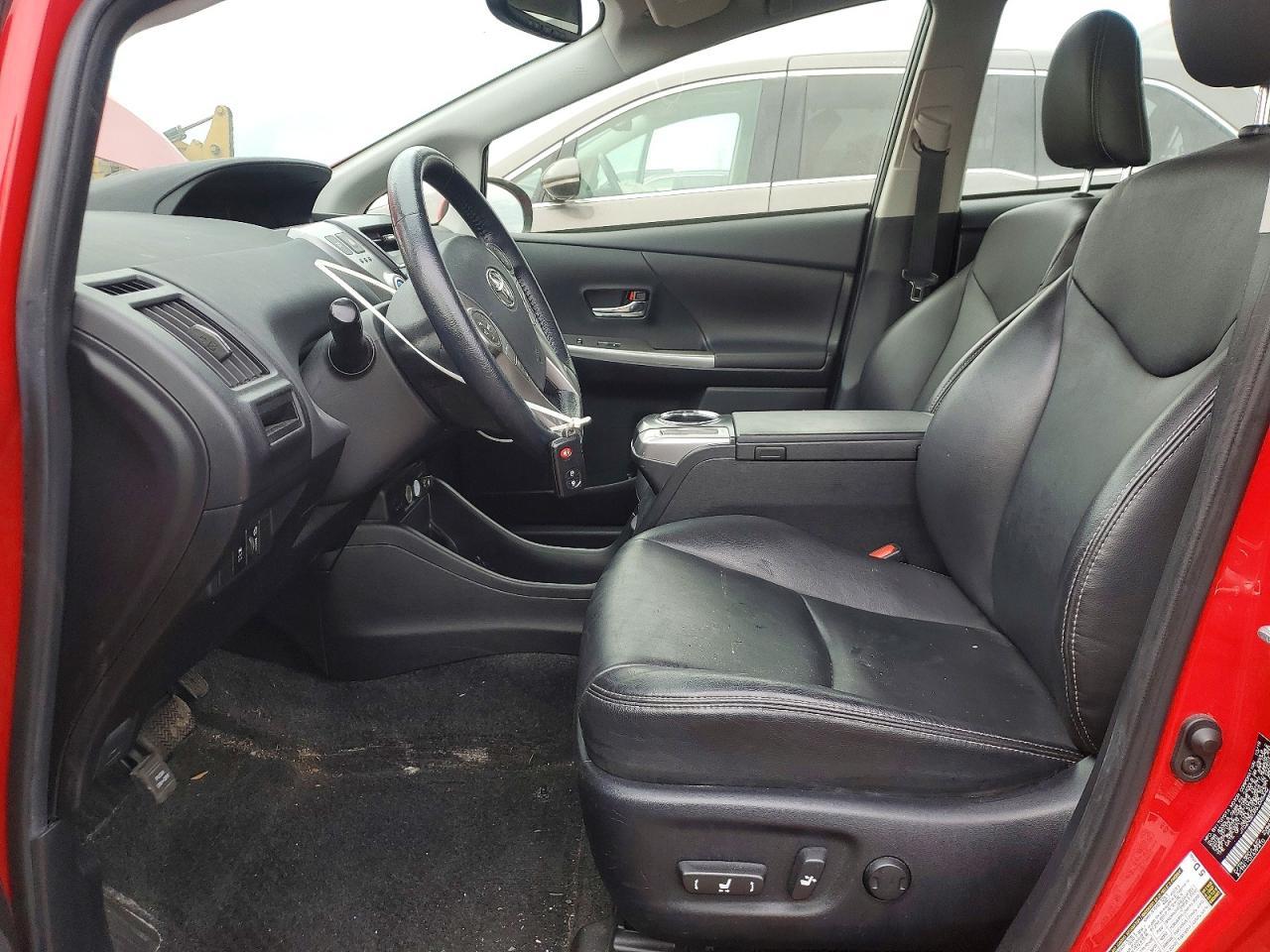 2016 Toyota Prius V Four - zdjęcie 7