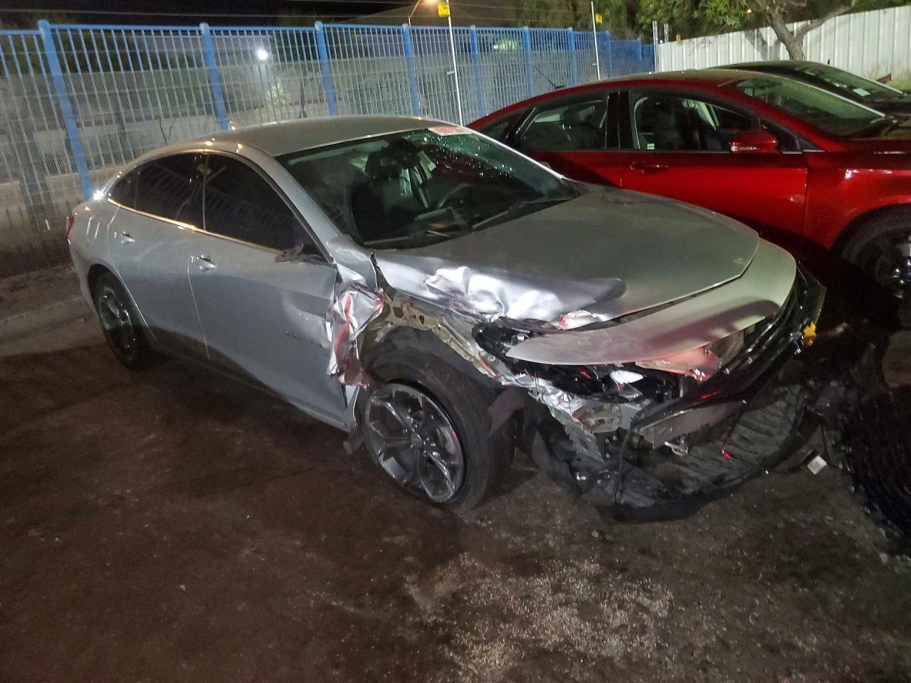 2022 Chevrolet Malibu Lt - zdjęcie 4