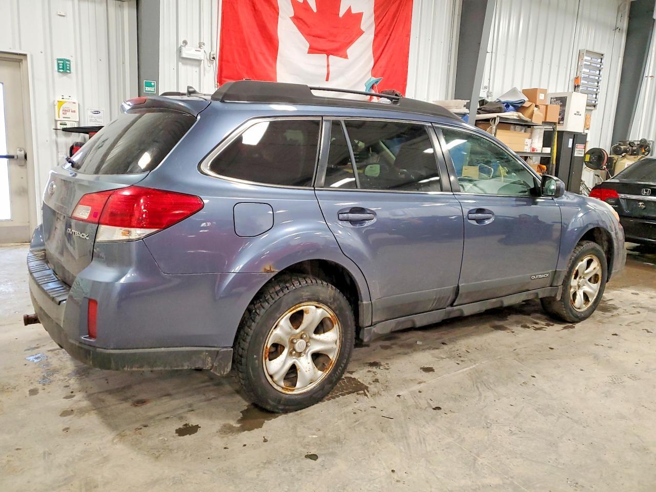 2014 Subaru Outback 2.5I Limited - zdjęcie 3
