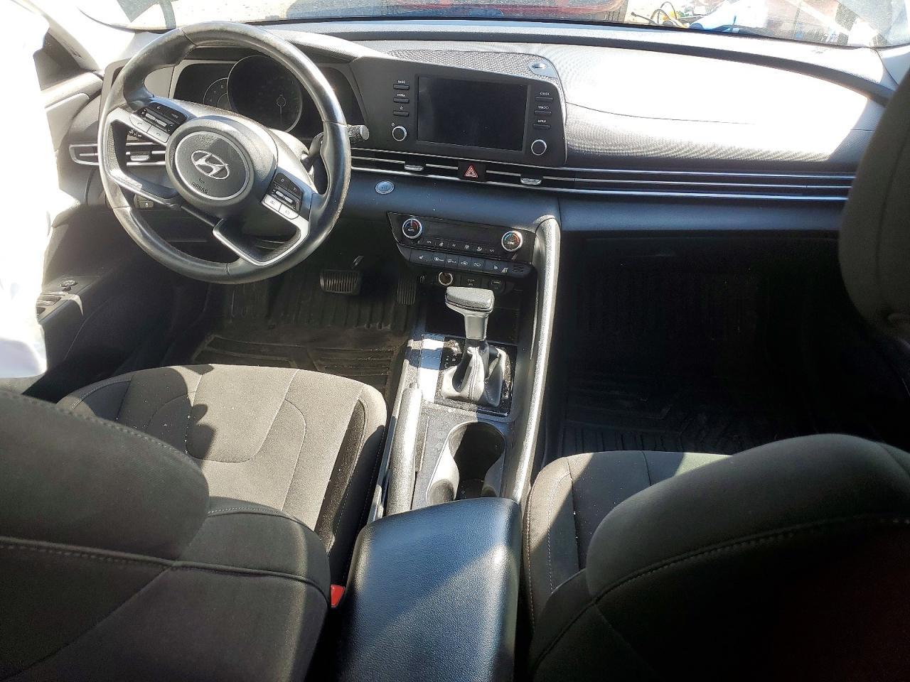 2021 Hyundai Elantra Sel - zdjęcie 8