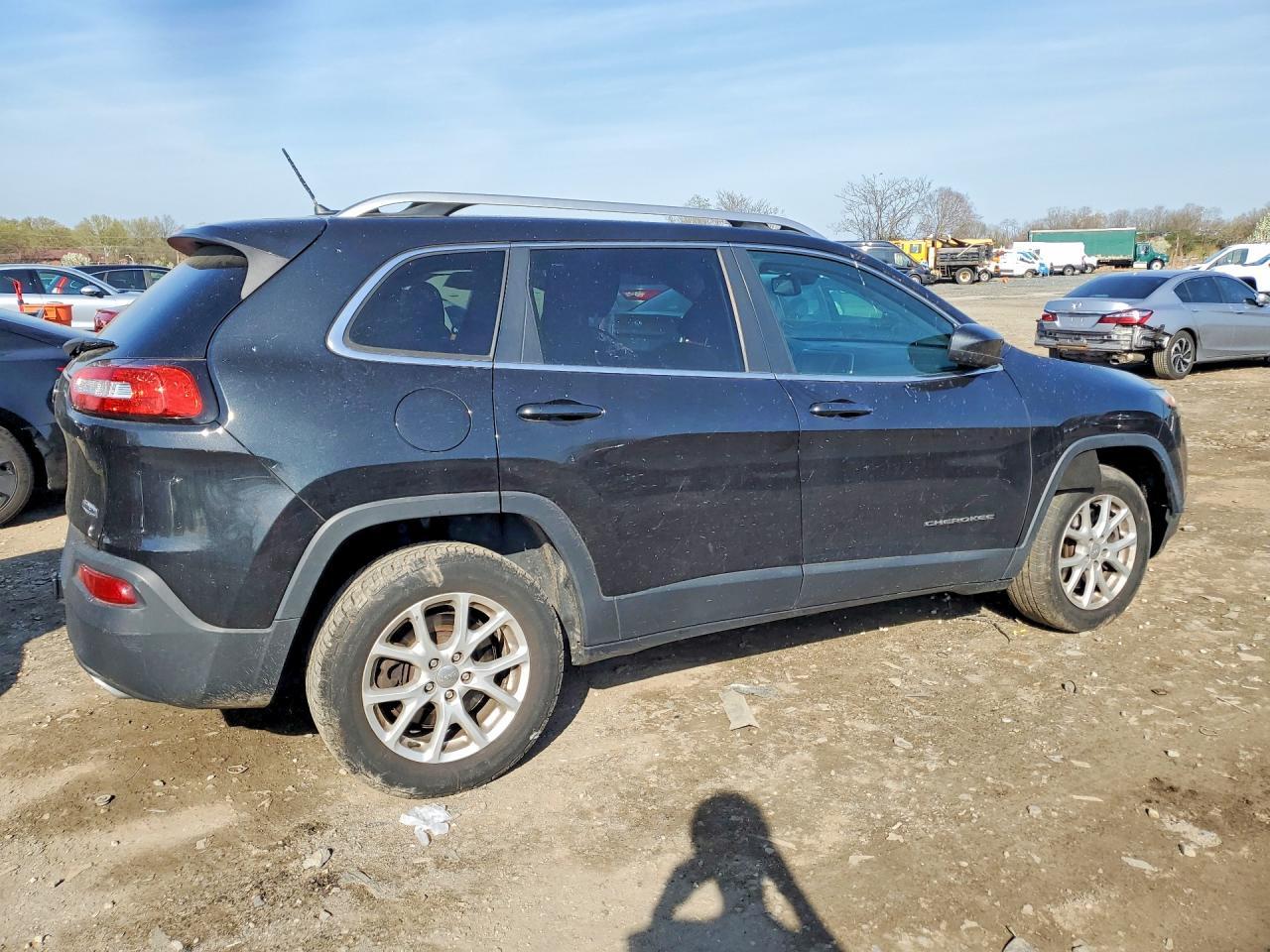 2015 Jeep Cherokee Latitude - zdjęcie 3