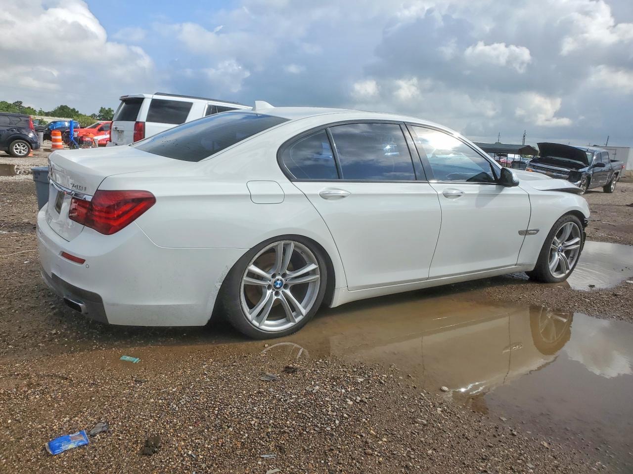 2014 BMW 740 I - zdjęcie 3