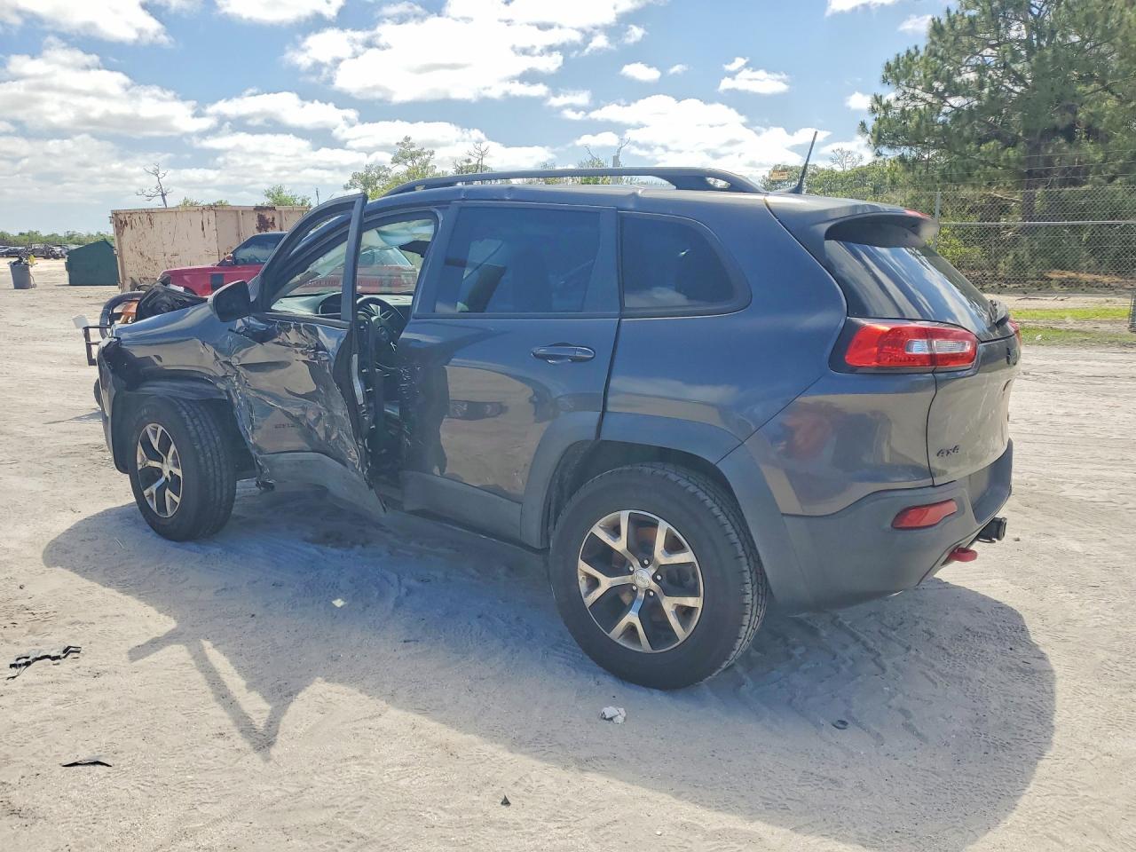 2017 Jeep Cherokee Trailhawk - zdjęcie 2