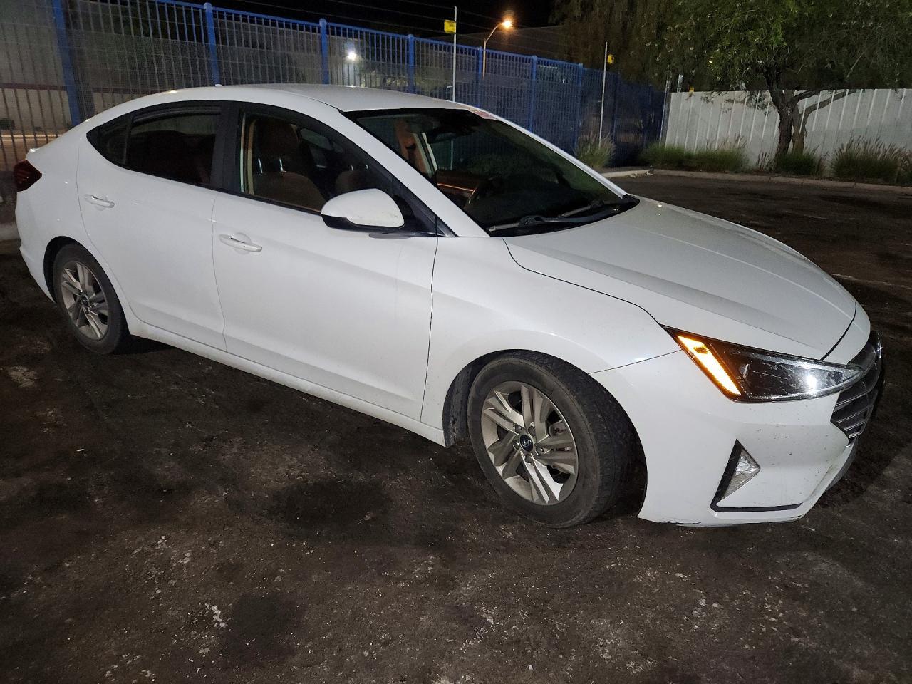 2020 Hyundai Elantra Sel - zdjęcie 4