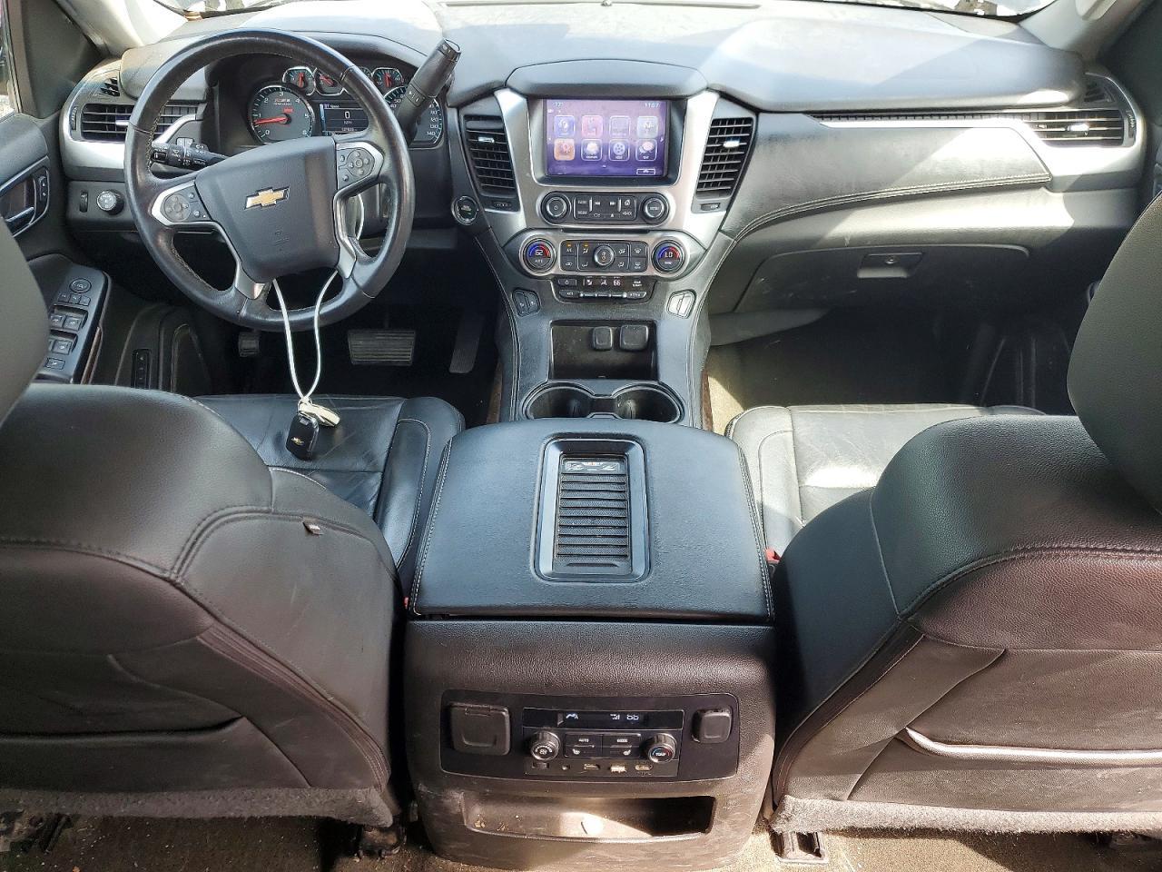 2017 Chevrolet Tahoe Lt - zdjęcie 8