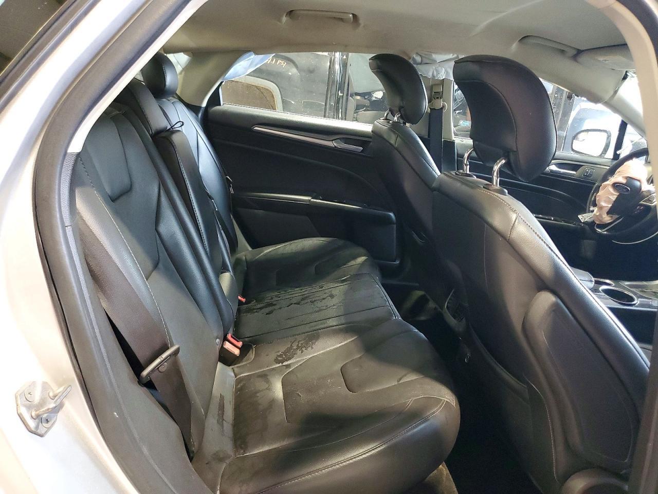 2014 Ford Fusion Titanium - zdjęcie 10