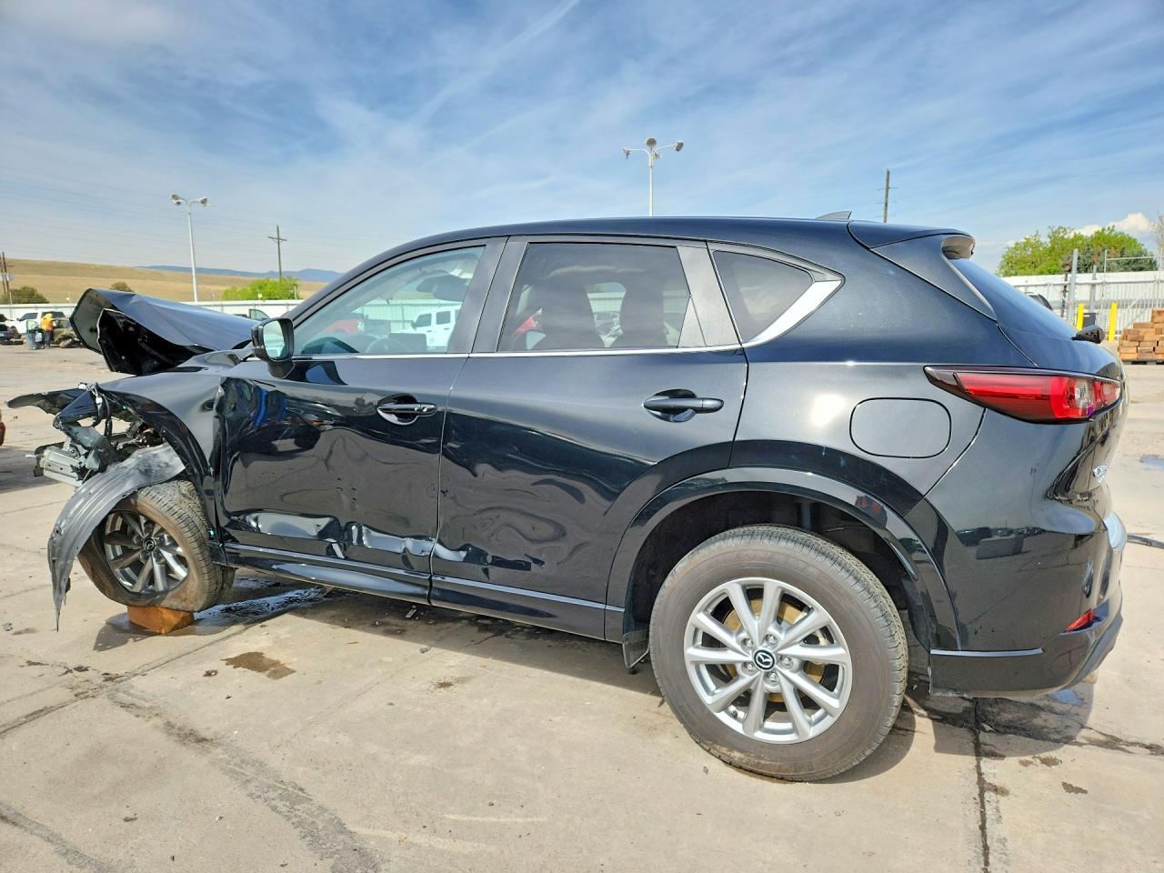 2024 Mazda Cx-5 Preferred - zdjęcie 2