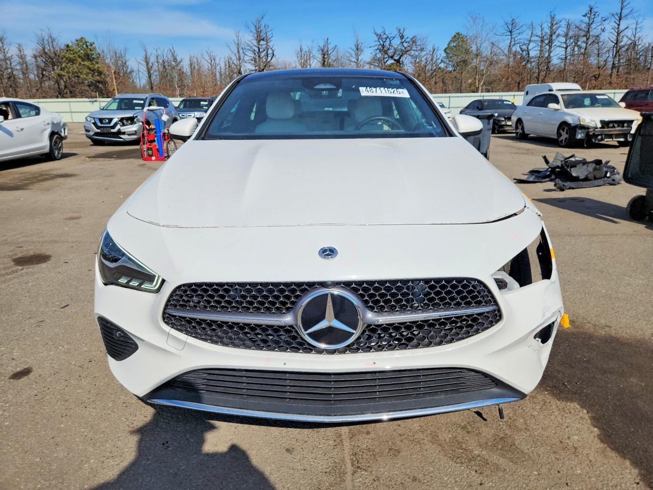 2025 Mercedes-Benz Cla 250 4Matic - zdjęcie 5