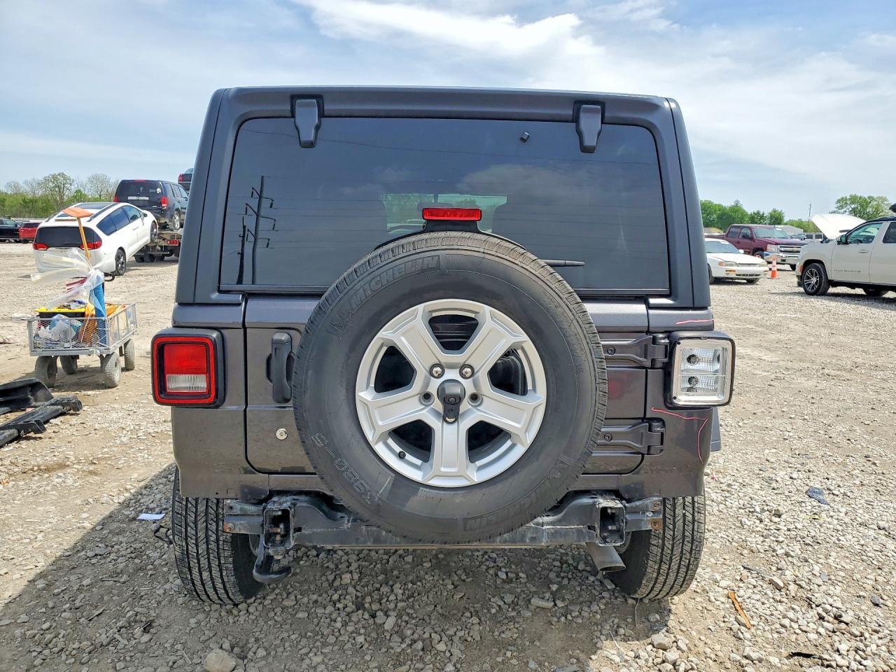 2020 Jeep Wrangler Unlimited Sport - zdjęcie 6