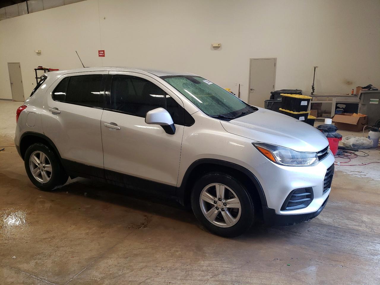 2020 Chevrolet Trax Ls - zdjęcie 4