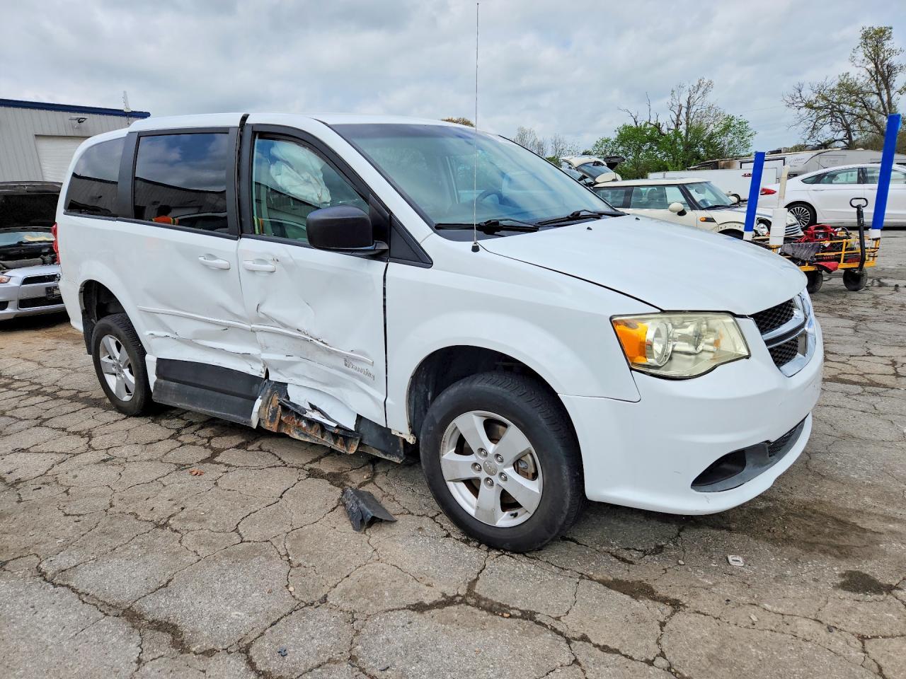 2014 Dodge Grand Caravan Se - zdjęcie 4