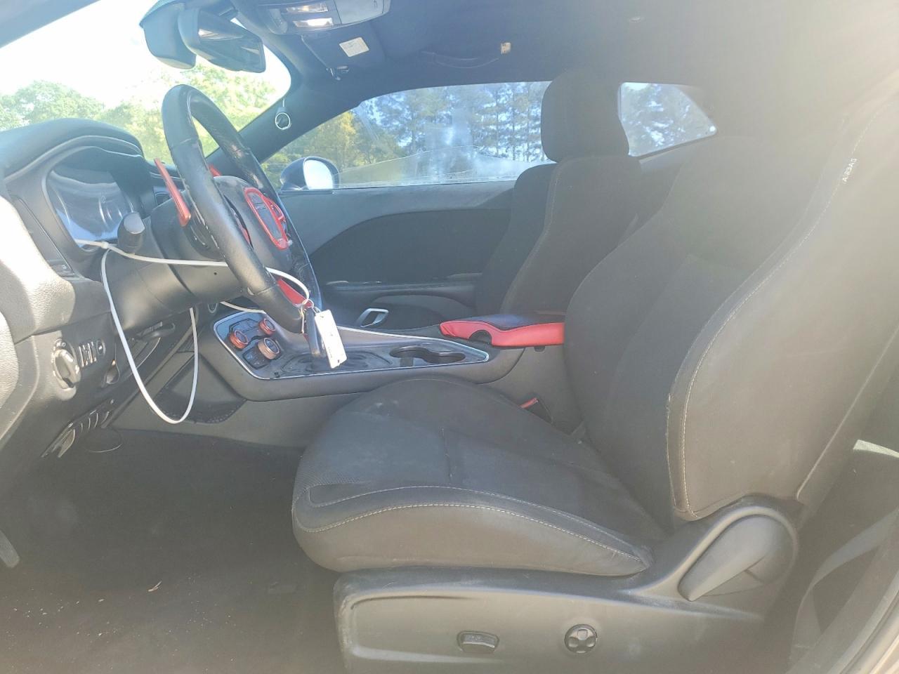 2016 Dodge Challenger R - zdjęcie 7