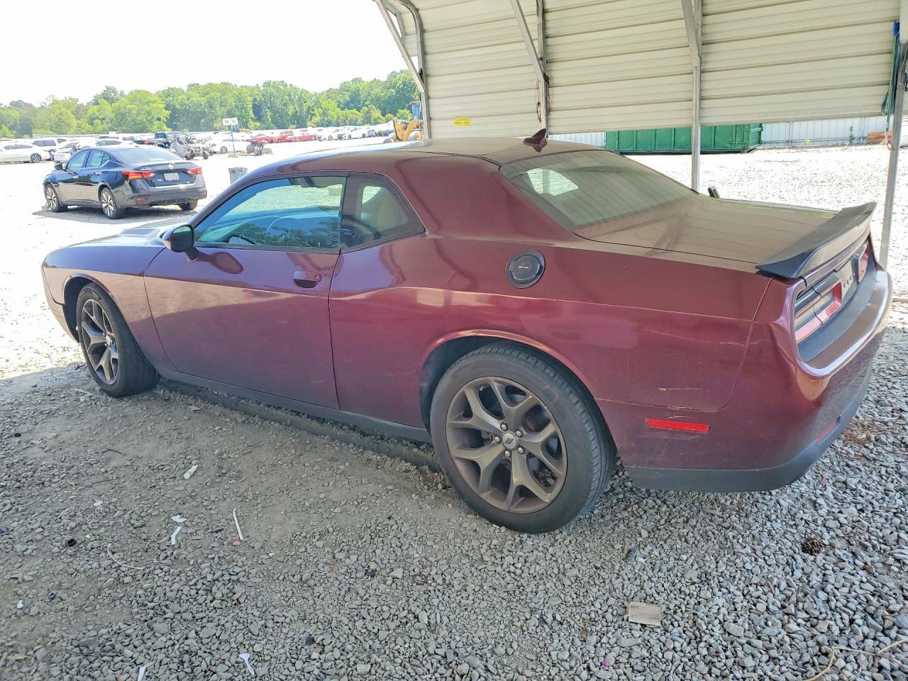 2017 Dodge Challenger Sxt - zdjęcie 2