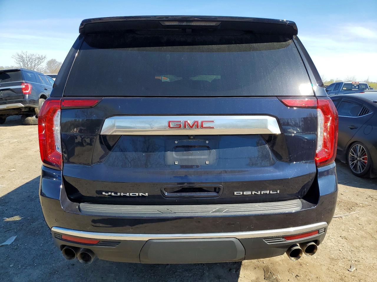 2021 GMC Yukon Denali - zdjęcie 6