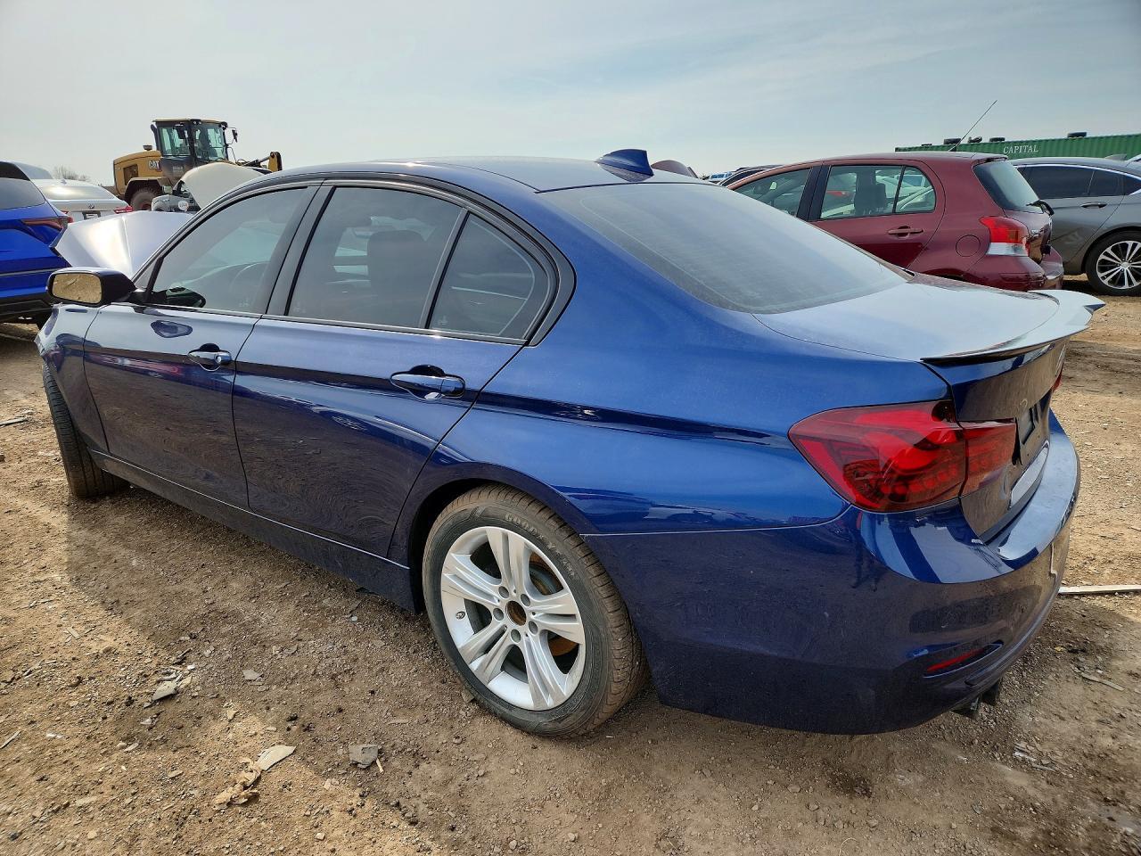 2017 BMW 330 Xi - zdjęcie 2