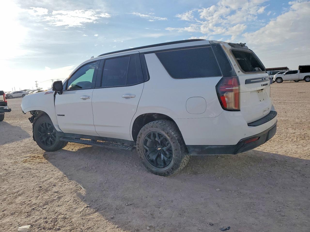 2022 Chevrolet Tahoe K1500 Z71 - zdjęcie 2