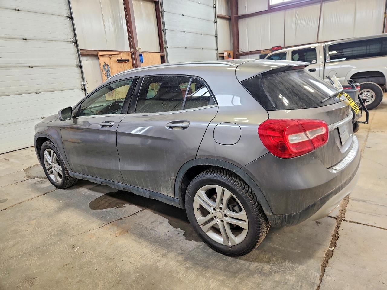 2015 Mercedes-Benz Truck Gla250 4Dr Awd - zdjęcie 2