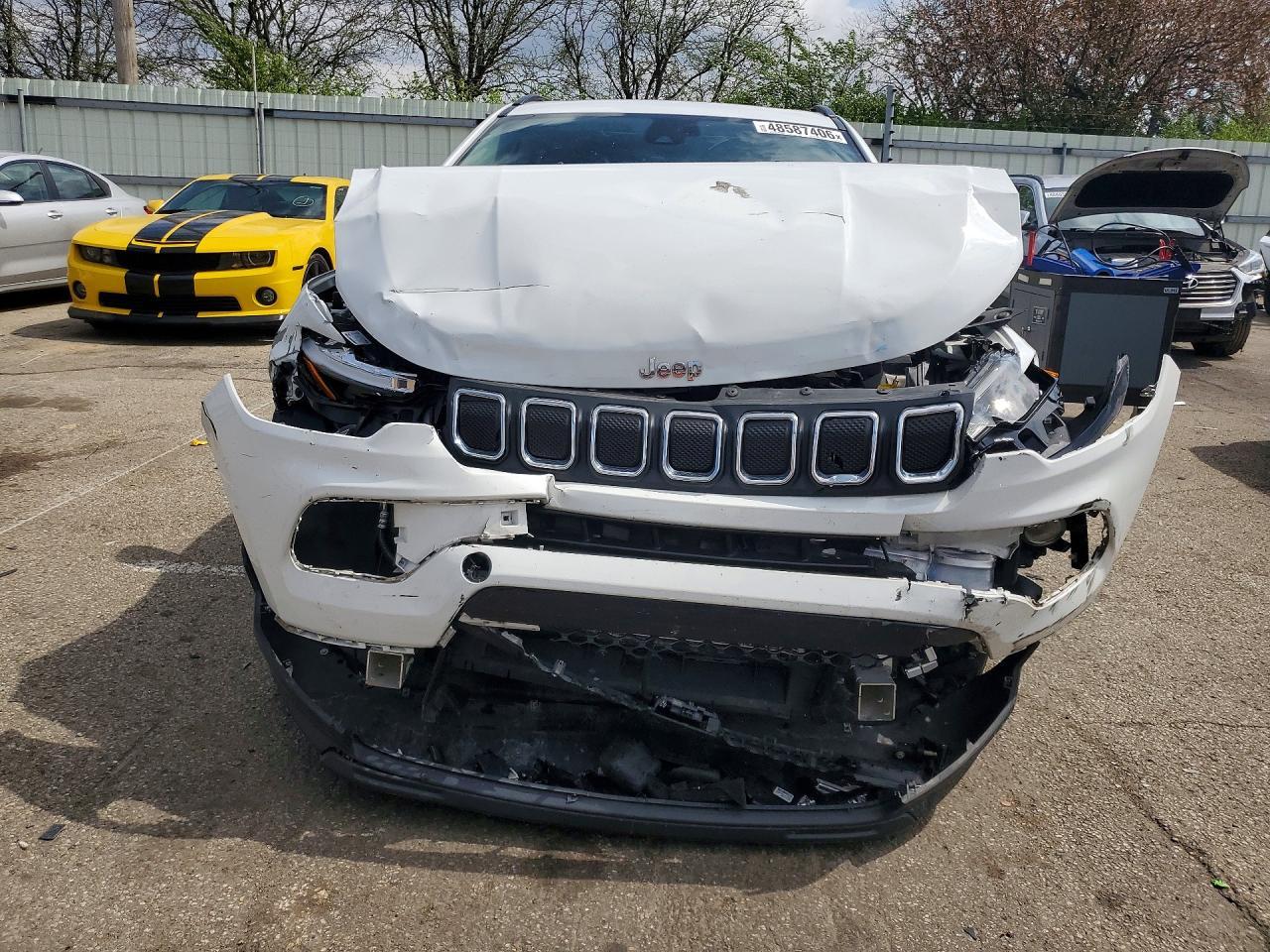 2022 Jeep Compass Latitude - zdjęcie 5