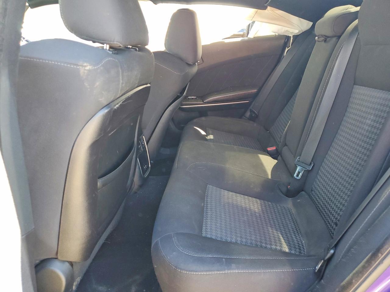 2019 Dodge Charger R - zdjęcie 10