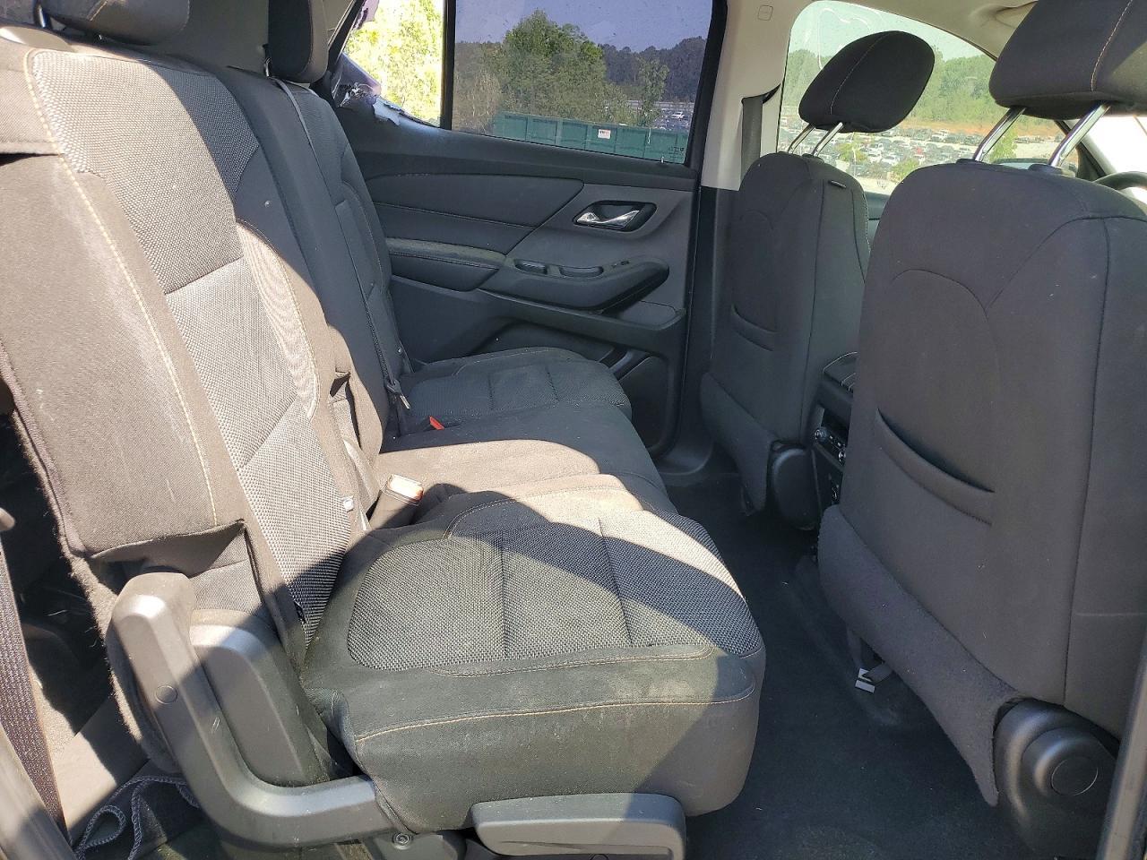 2018 Chevrolet Traverse Ls - zdjęcie 11