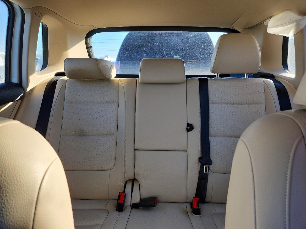 2017 Volkswagen Tiguan S - zdjęcie 10