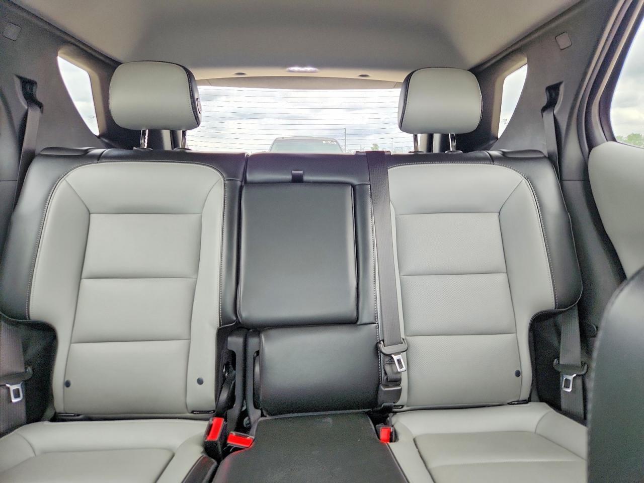 2019 Chevrolet Equinox Premier - zdjęcie 10