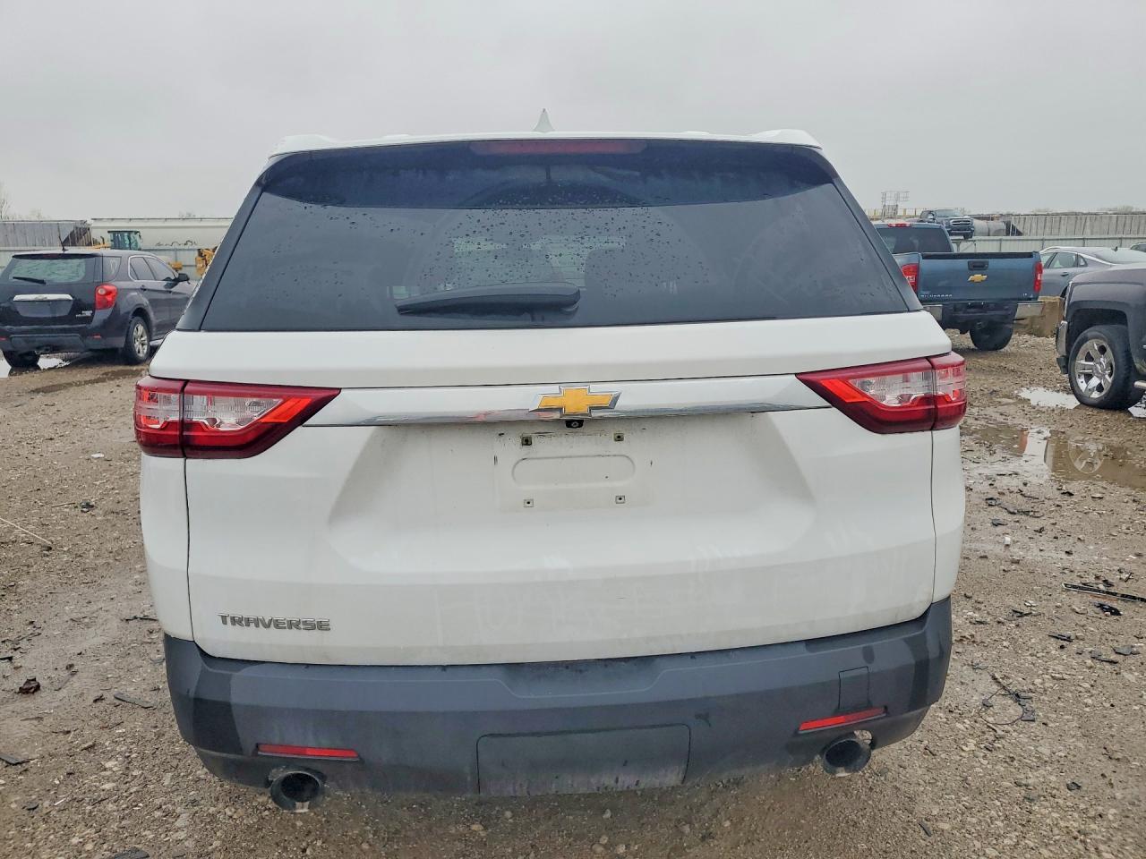 2021 Chevrolet Traverse Ls - zdjęcie 6