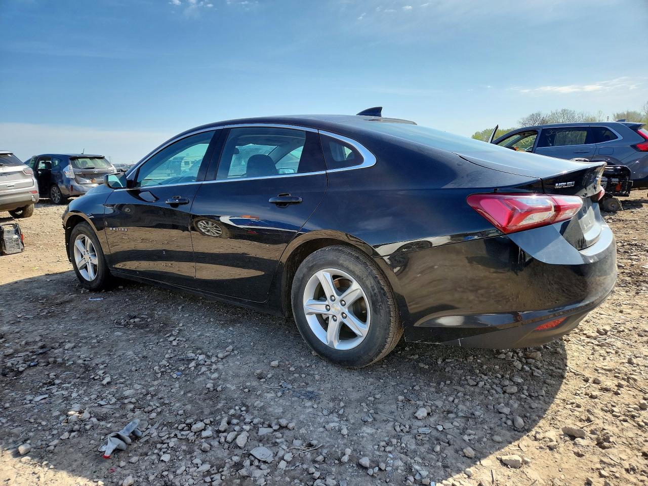 2022 Chevrolet Malibu Lt - zdjęcie 2