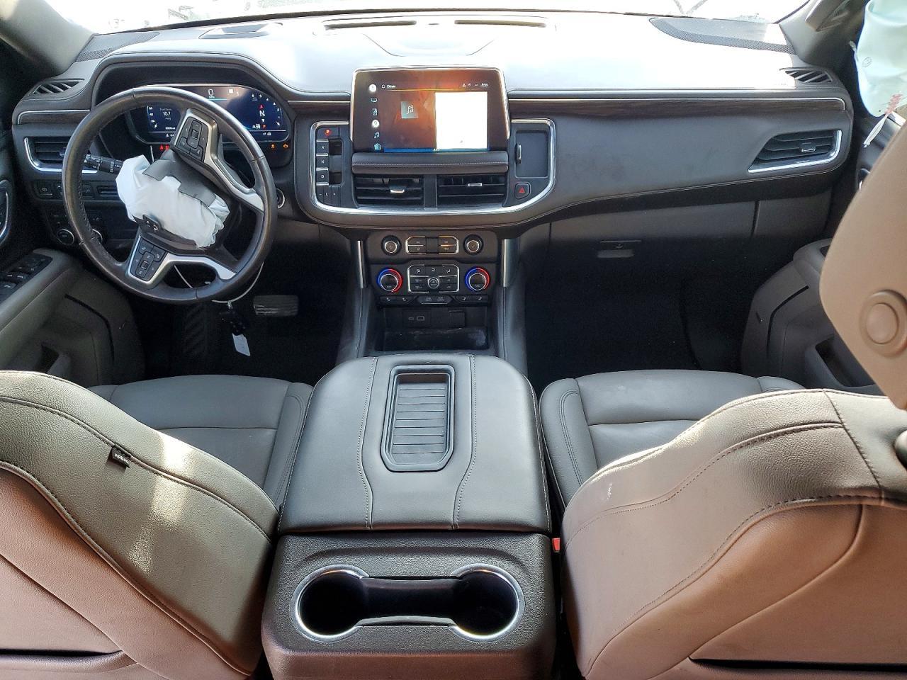 2022 Chevrolet Tahoe K1500 Z71 - zdjęcie 8