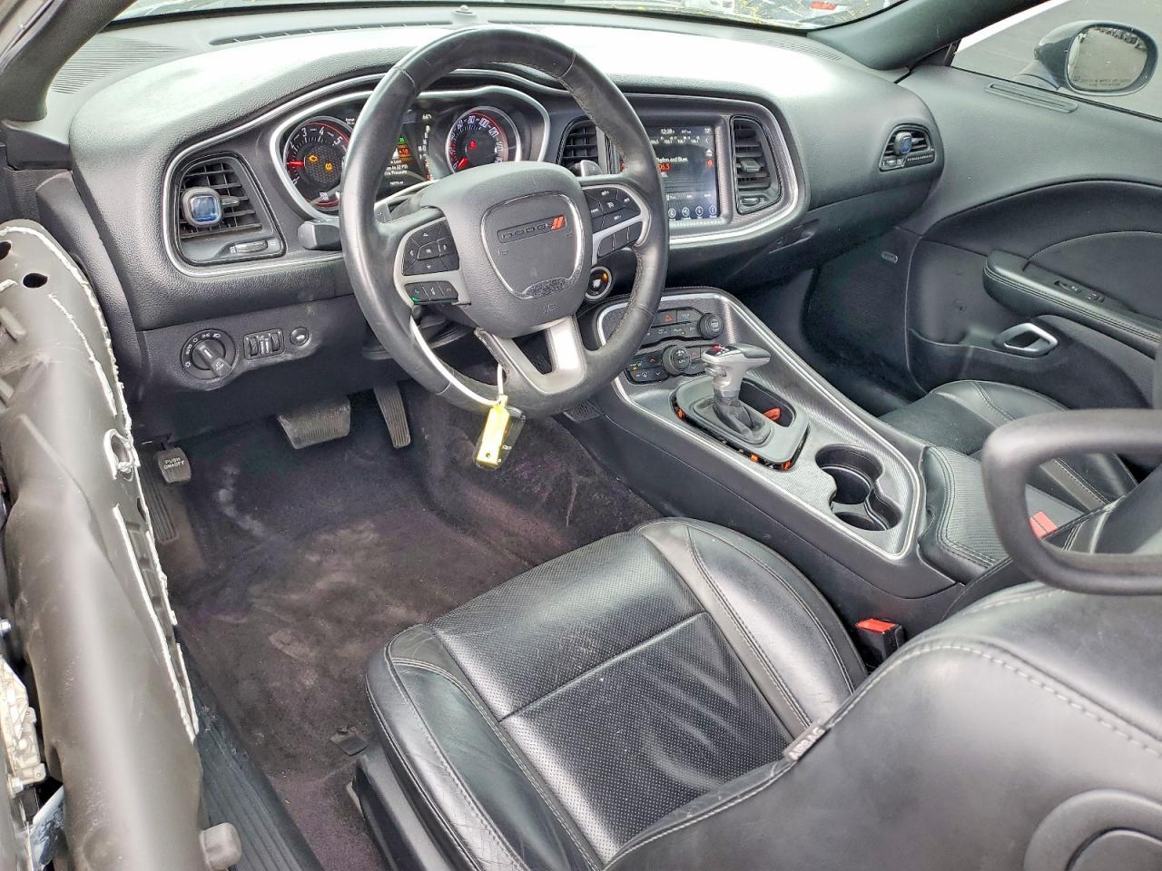 2017 Dodge Challenger Sxt - zdjęcie 8