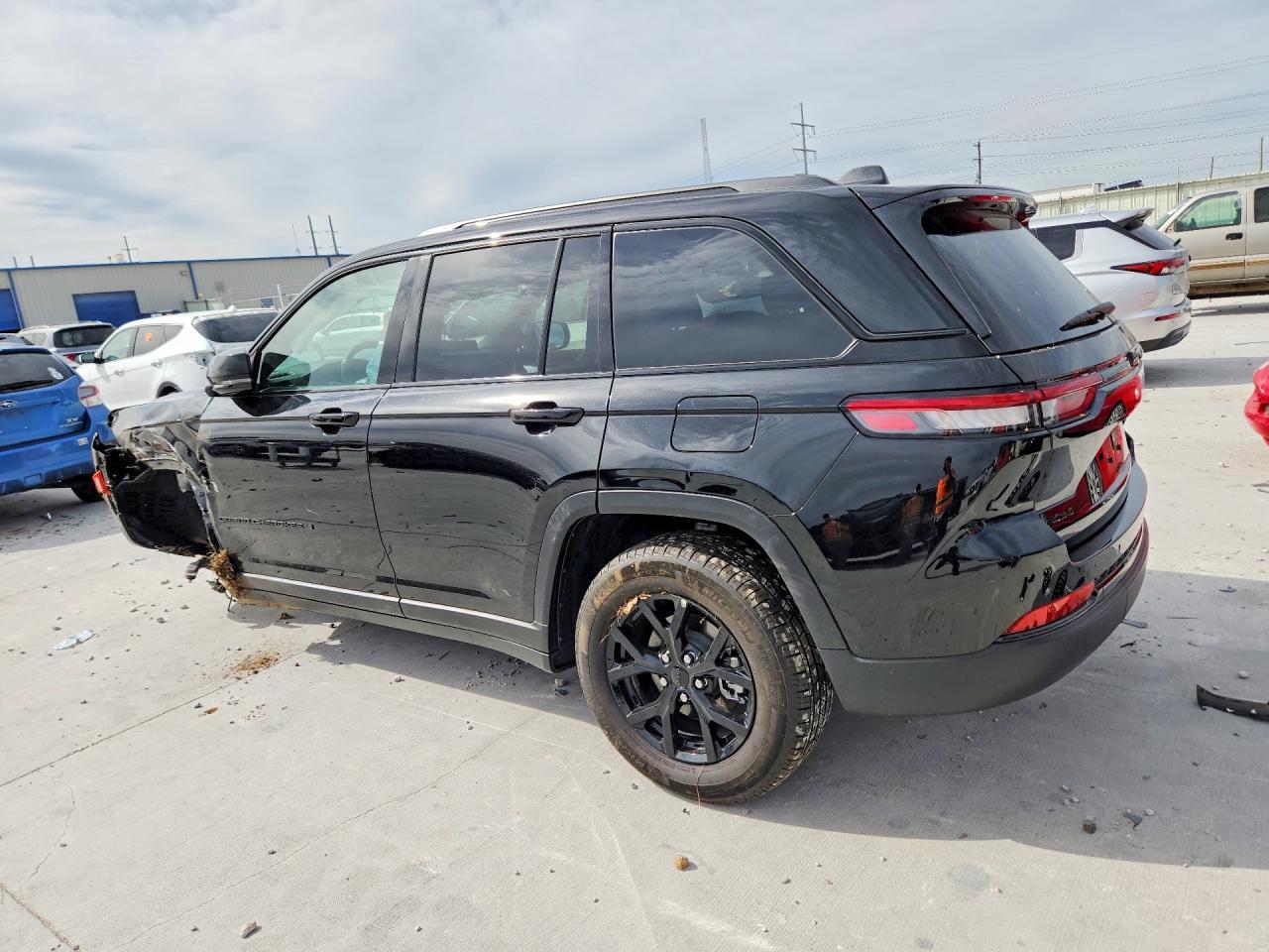 2025 Jeep Grand Cherokee Laredo - zdjęcie 2