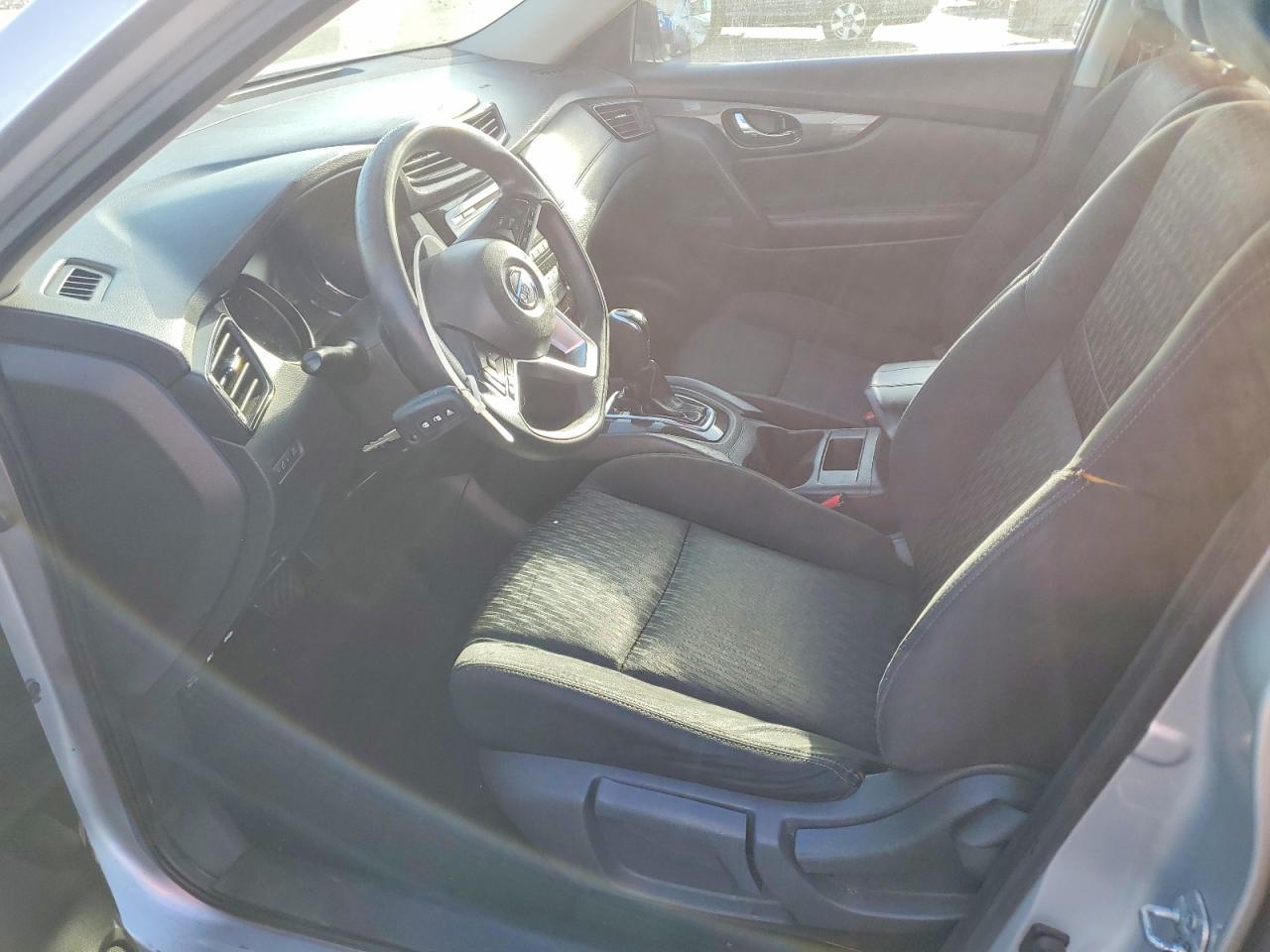 2017 Nissan Rogue S - zdjęcie 7