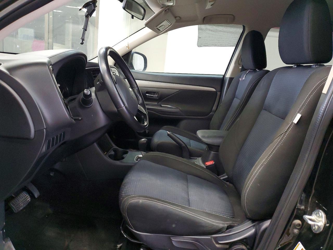 2016 Mitsubishi Outlander Se - zdjęcie 7