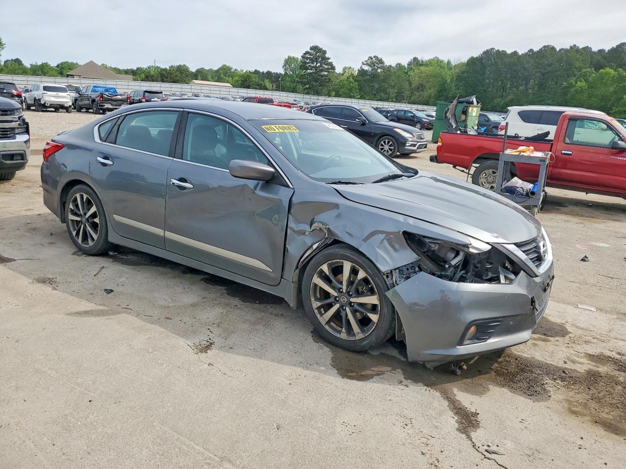 2016 Nissan Altima 2.5 Sr - zdjęcie 4